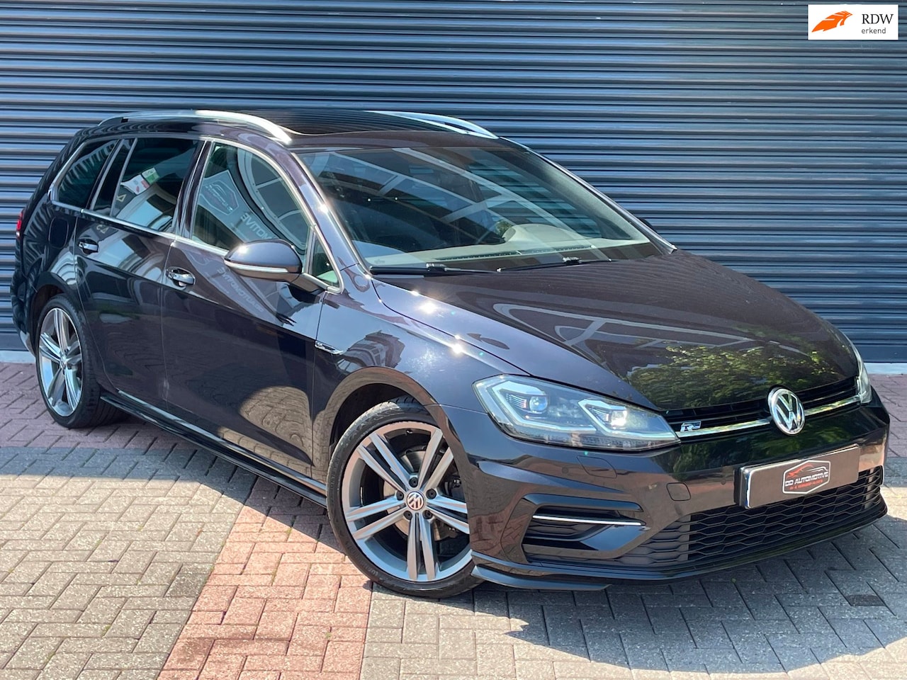Volkswagen Golf Variant - 1.5 TSI Highline R-Line | Pano | Automaat | Camera | Carplay | Lane | Blis - AutoWereld.nl