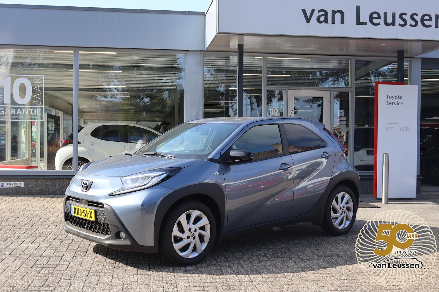 Toyota Aygo X - 5-DEURS CLIMA KEYLESS STOELVERW PARK.SENSOREN V+A CAMERA AD-CRUISE APPLE/ANDROID - AutoWereld.nl