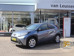 Toyota Aygo X - 5-DEURS CLIMA KEYLESS STOELVERW PARK.SENSOREN V+A CAMERA AD-CRUISE APPLE/ANDROID
