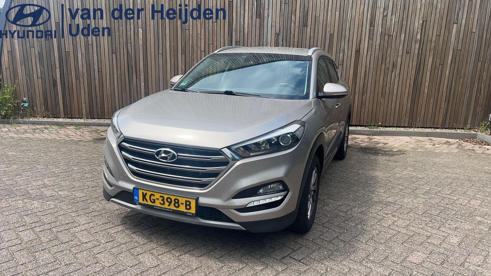Hyundai Tucson - 1.6 T-GDi Comfort 4WD Trekhaak | Camera | Stoelverwarming | Navigatie - AutoWereld.nl