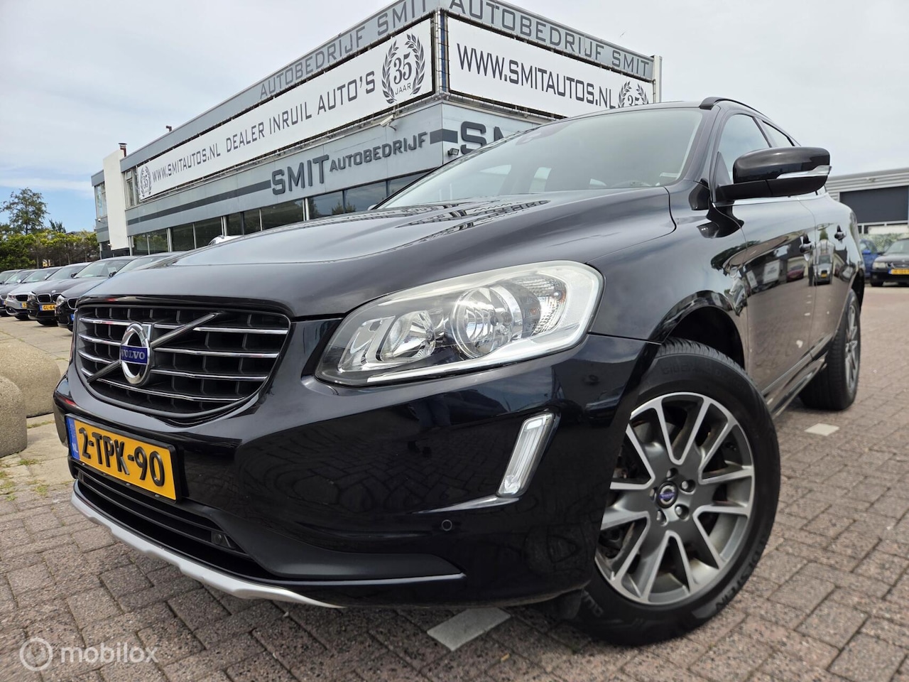 Volvo XC60 - 2.0 T5 FWD Momentum Cmera/Pano/Trekhaak/Leder/NL - AutoWereld.nl