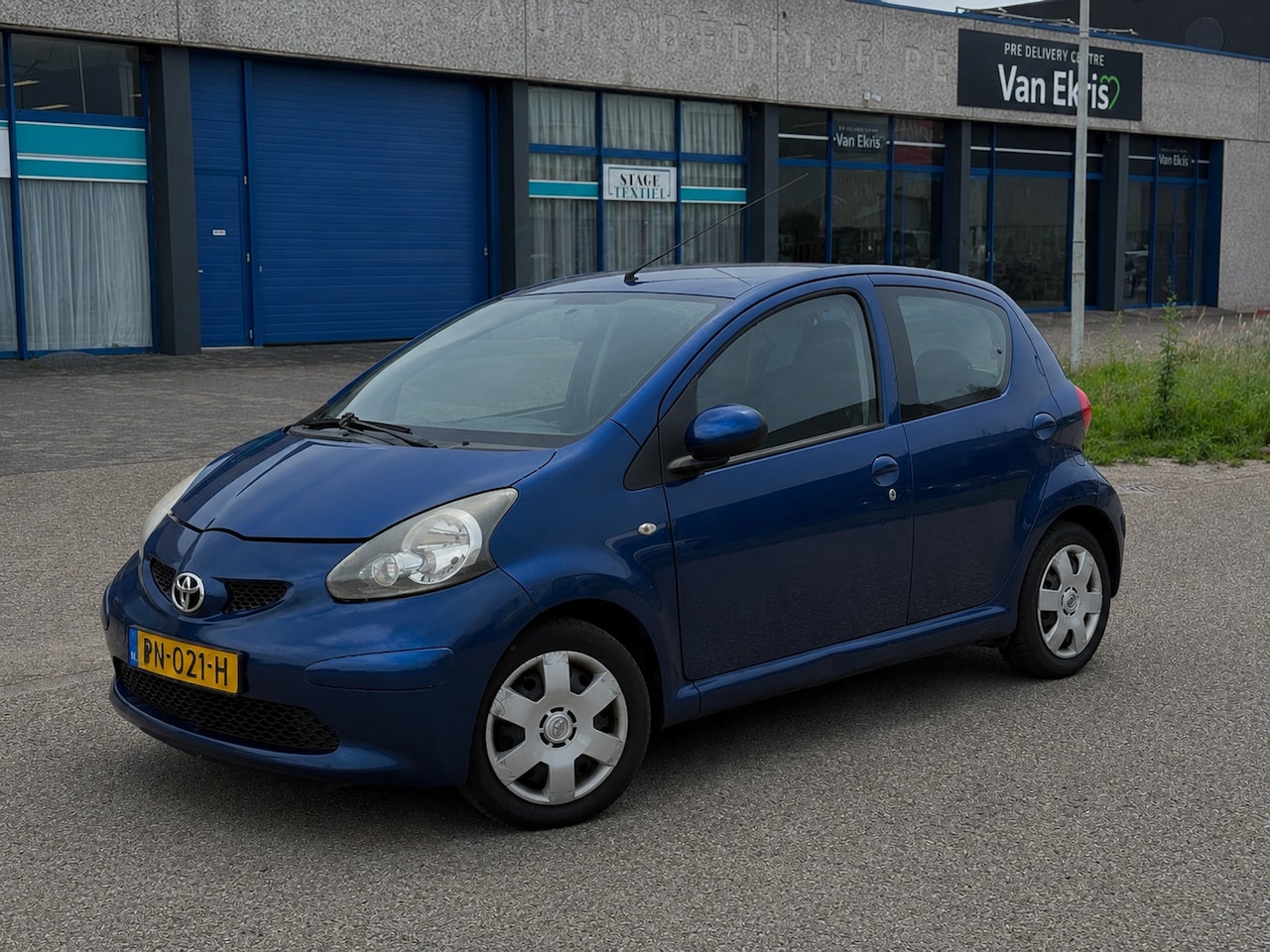 Toyota Aygo - 1.0-12V + 5-DRS Airco Elek pakket 2 sleutels - AutoWereld.nl