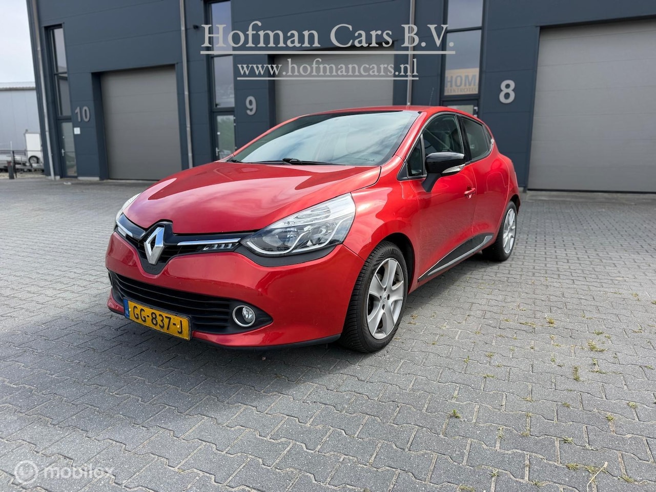 Renault Clio - 0.9 TCe Expression | Airco | All Season Banden | 2 Sleutels | Unieke Rode Kleur - AutoWereld.nl