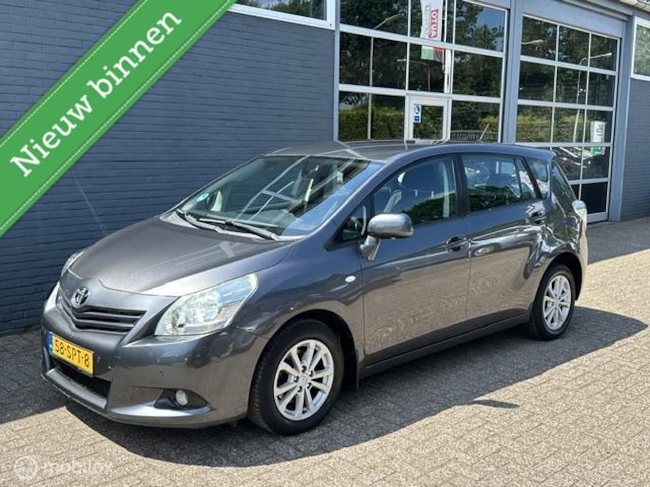 Toyota Verso - 1.8 VVT-i Automaat Aspiration - AutoWereld.nl