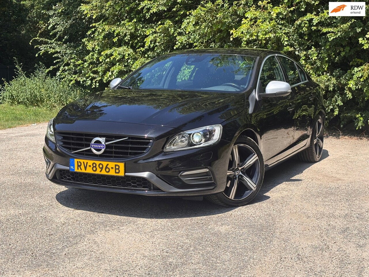 Volvo S60 - 2.0 T3 Summum | " 130.000 " KM + Navi + Cruise Nu € 15.950,- !!! - AutoWereld.nl