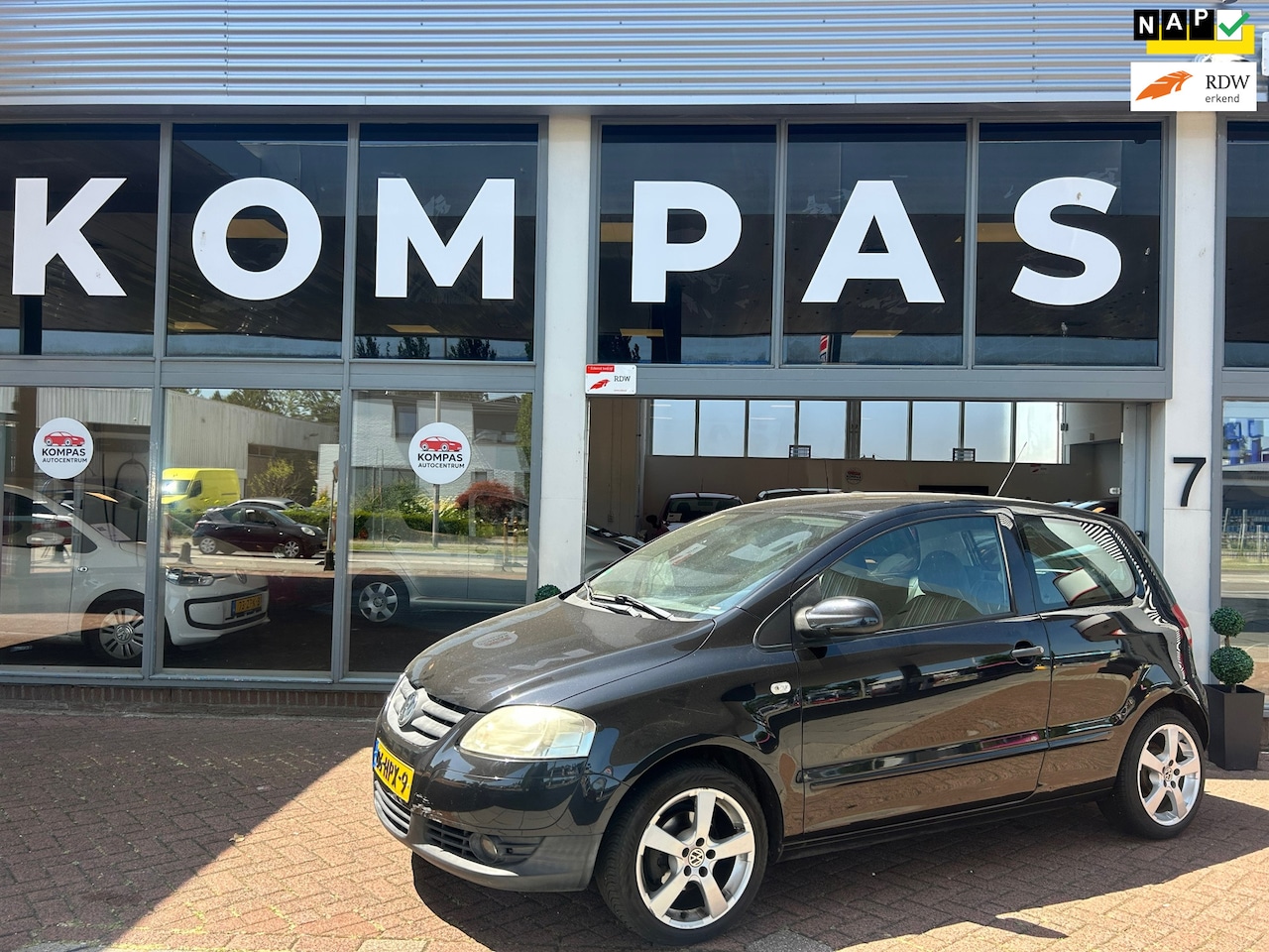 Volkswagen Fox - 1.2 Trendline |Airco|NAP|LM.Velgen|APK|EL.Ramen - AutoWereld.nl