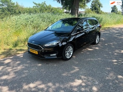 Ford Focus Wagon - 1.0 Trend Nieuwe Distributieriem 1e Eigenaar Airco Cruise Stoel/Stuur Verwarming Pdc Bluet