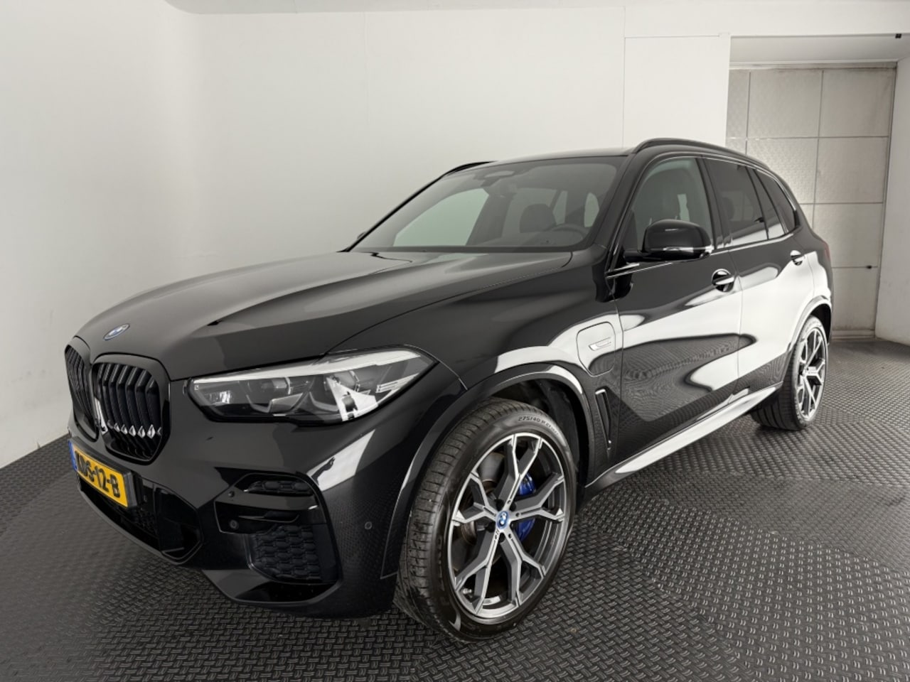 BMW X5 - xDrive45e High Ex. M-Sport/HUD/Harman Kardon/El.trekhaak - AutoWereld.nl