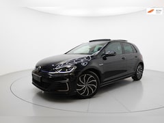 Volkswagen Golf - 1.4 TSI PHEV GTE PANO VIRTUAL ACC CAMERA