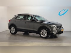 Volkswagen T-Roc - 1.0 TSI Style Camera Navigatie DAB+ Climate Control