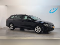 Volkswagen Golf Variant - 1.0 eTSI DSG Life Virtual Cockpit Sfeerverlichting Navigatie Parkeersensoren