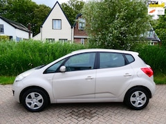 Kia Venga - 1.4 CVVT Airco Cruise Navi Trekhaak 1300kg. Hoge instap Zuinig B-Label