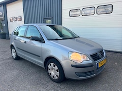 Volkswagen Polo - 1.2 Easyline 2008 5D AIRCO