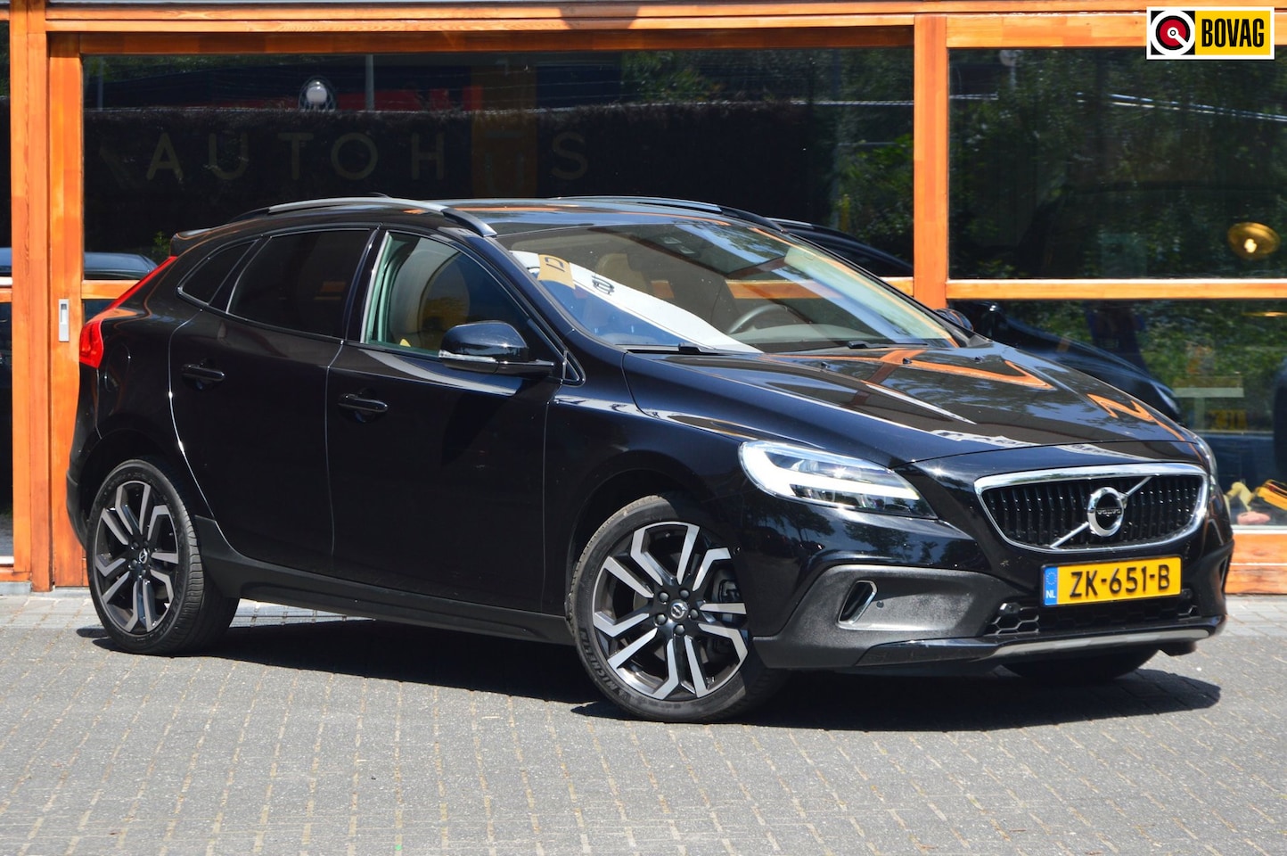 Volvo V40 Cross Country - T3 Polar+ Luxury | Dealer Onderhouden | Panoramadak | Harman/Kardon | Stoelverwarming | Au - AutoWereld.nl