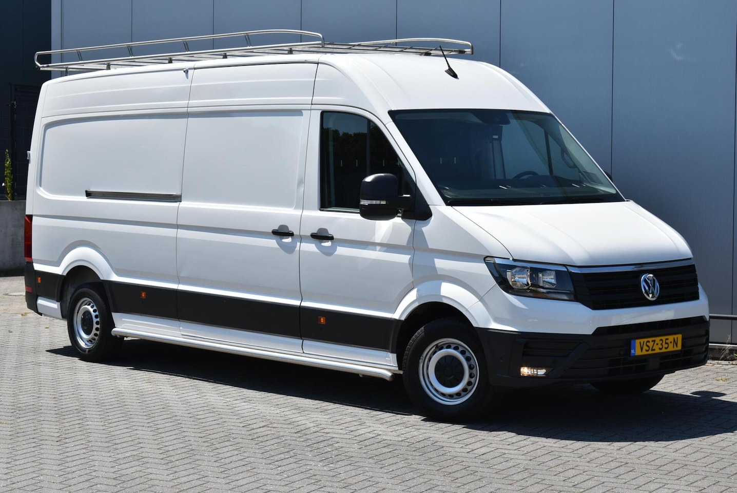 Volkswagen Crafter - Bestel 35 2.0 TDI L4H3 Highline - AutoWereld.nl