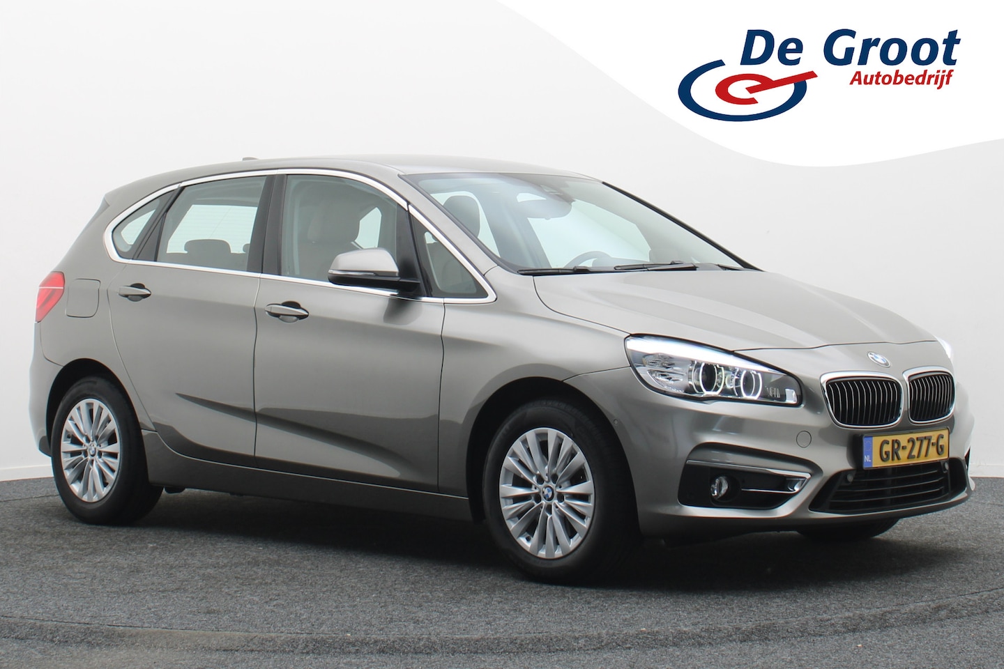 BMW 2-serie Active Tourer - 220i Luxury 220i Luxury - AutoWereld.nl