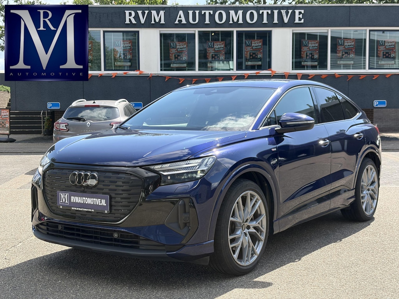 Audi Q4 Sportback e-tron - 45 S Edition 82 kWh S-LINE BINNEN + BUITEN VAN: 48.900,- VOOR: 44.877,- UW WKOORDEEL: 4.02 - AutoWereld.nl