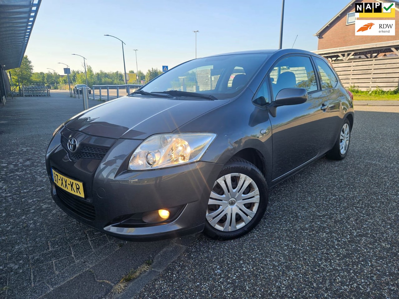 Toyota Auris - 1.6-16V Sol GARANTIE Nieuwe APK 1e Eigenaar - AutoWereld.nl
