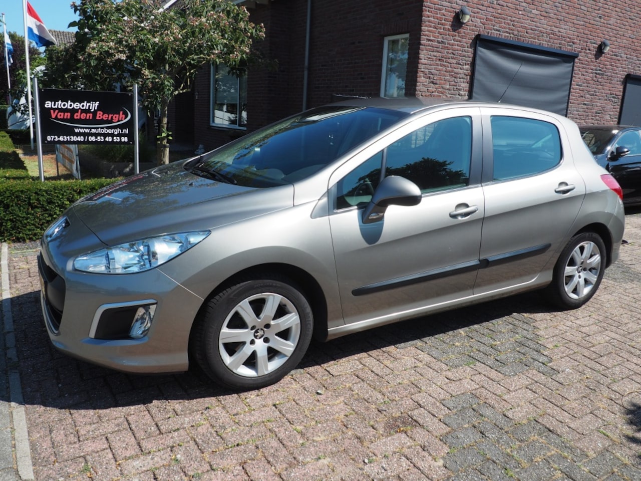 Peugeot 308 - 1.6 VTi Access 1.6 VTi Access - AutoWereld.nl