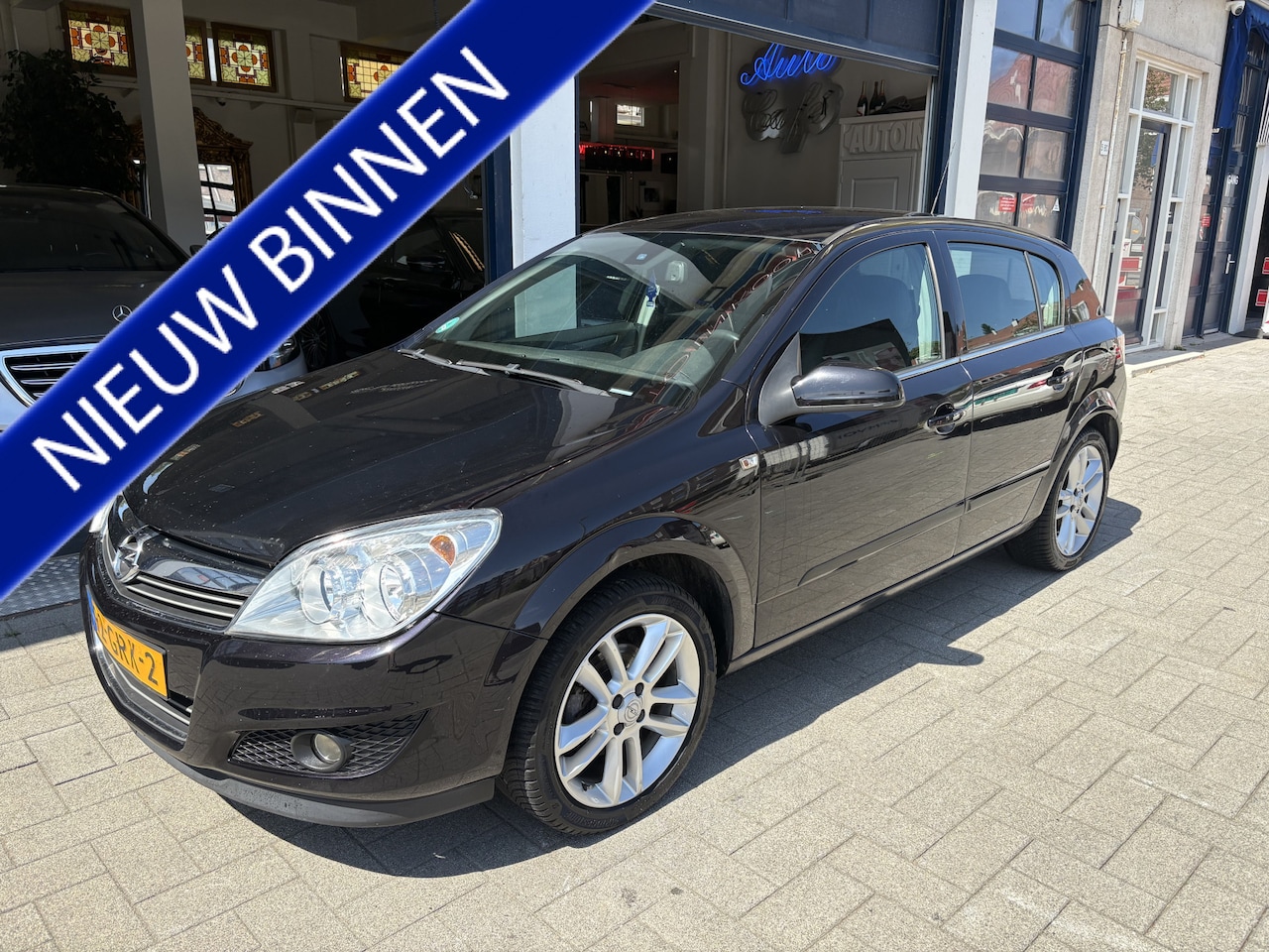 Opel Astra - 1.4 Cosmo 5-DEURS/AIRCO/NAVI/CRUISE - AutoWereld.nl