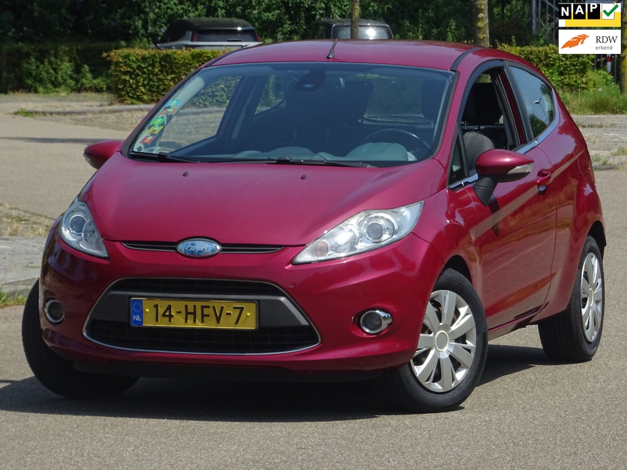Ford Fiesta - 1.4 Titanium NW KOPPELING NAP/AIRCO/CRUISE/APK - AutoWereld.nl