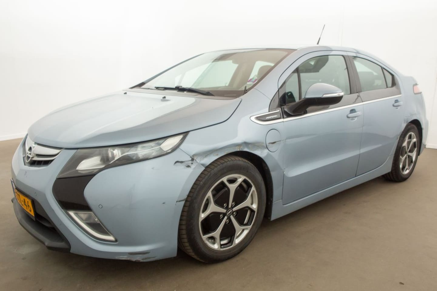 Opel Ampera - 1.4 63kW Hybrid Automaat Navi Camera Leder - AutoWereld.nl