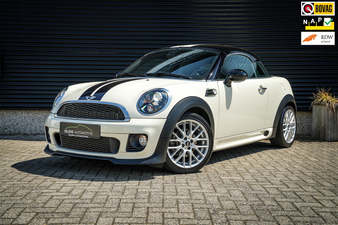 MINI Coupé - 1.6 Cooper | Clima | Cruise | Navi | Leder | JCW Pack | All season banden | Zeer mooi! | - AutoWereld.nl