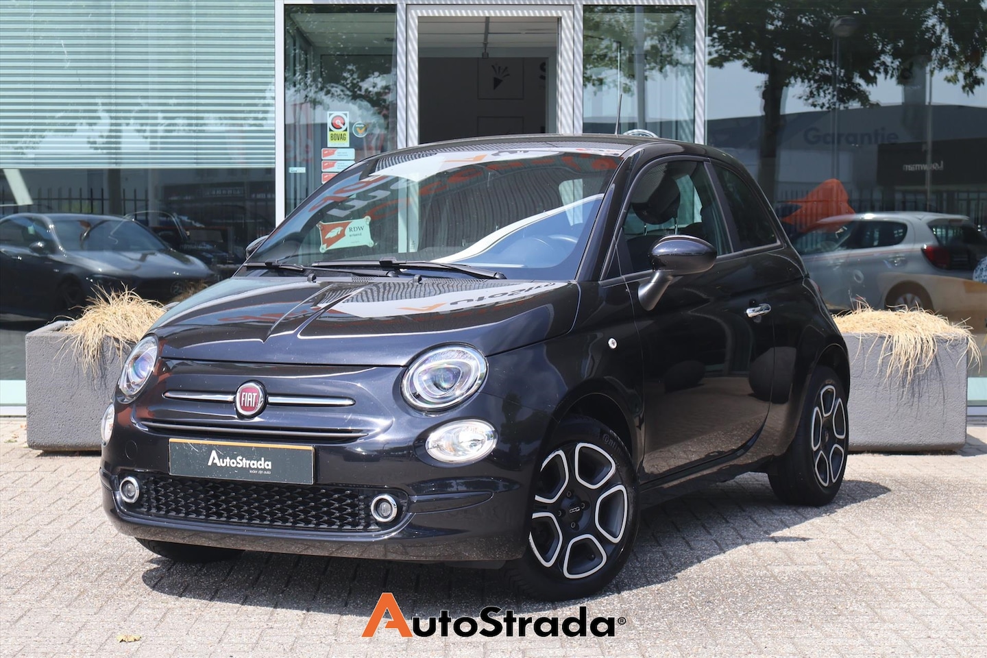 Fiat 500 - 1.0 Hybrid Club 70PK I 1e eigenaar I Carplay I Airco I Bluetooth I Cruise I DAB - AutoWereld.nl