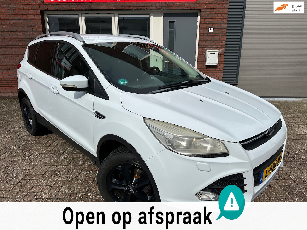 Ford Kuga - 1.6 / PDC / Stoelverw / Clima / Cruise / LM - AutoWereld.nl
