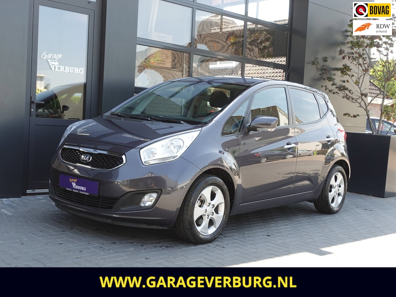 Kia Venga - 1.4 CVVT World Cup Edition (Navi,Camera,Stoelverwarming,Keyless,PDC) -- 46.100 Km -- Uniek - AutoWereld.nl