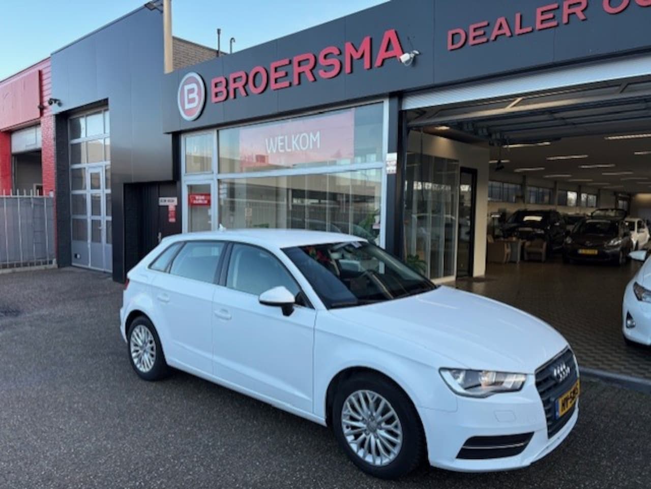 Audi A3 Sportback - 1.4 TFSI CoD Ambiente Pro Line 1 EIGENAAR * NIEUWE APK * - AutoWereld.nl