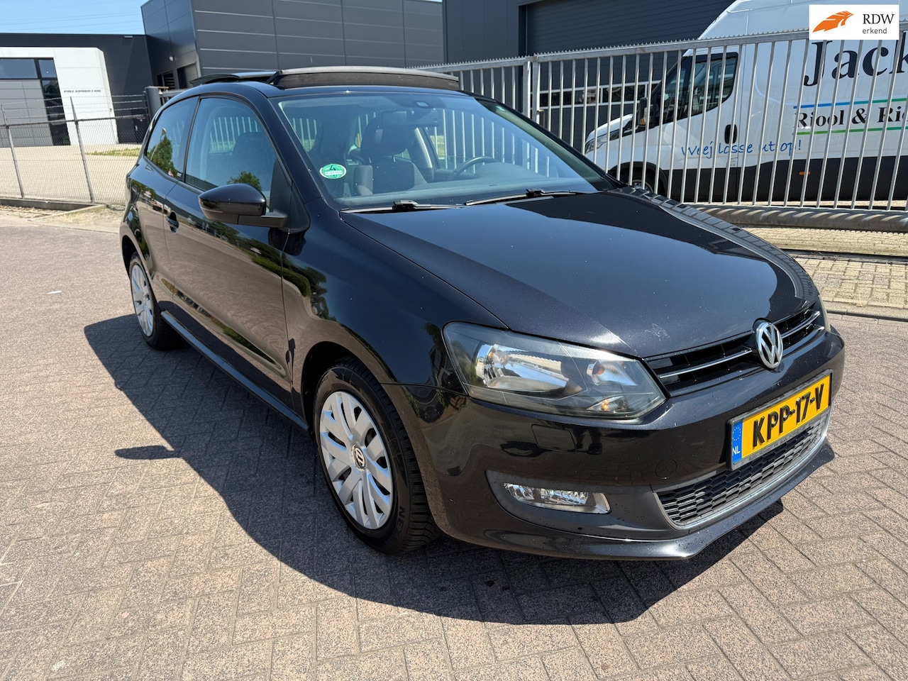 Volkswagen Polo - 1.4-16V Highline *PANO* NIEUWEAPK** - AutoWereld.nl