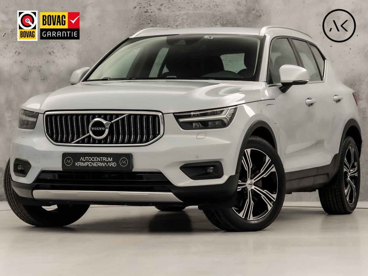 Volvo XC40 - 1.5 T4 Recharge Inscription 211Pk Automaat (APPLE CARPLAY, GROOT NAVI, MEMORY SEATS, LEDER - AutoWereld.nl
