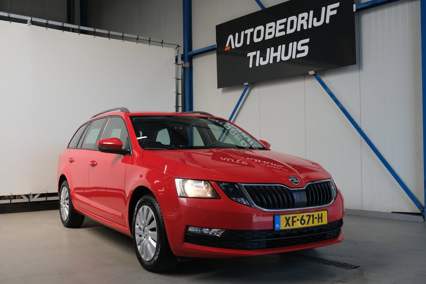 Skoda Octavia Combi - 1.0 TSI Greentech Ambition Automaat - Airco, Cruise, Navi, PDC, Carplay, Trekhaak. - AutoWereld.nl