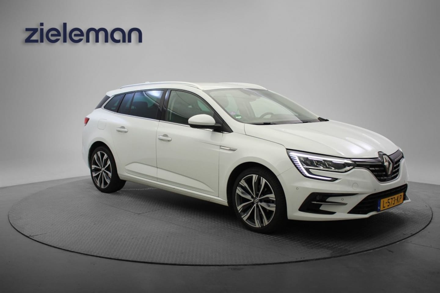 Renault Mégane - 1.3 TCe Intens Automaat - Carplay, Navi, Camera, Clima, Cruise, Trekhaak, PDC - AutoWereld.nl