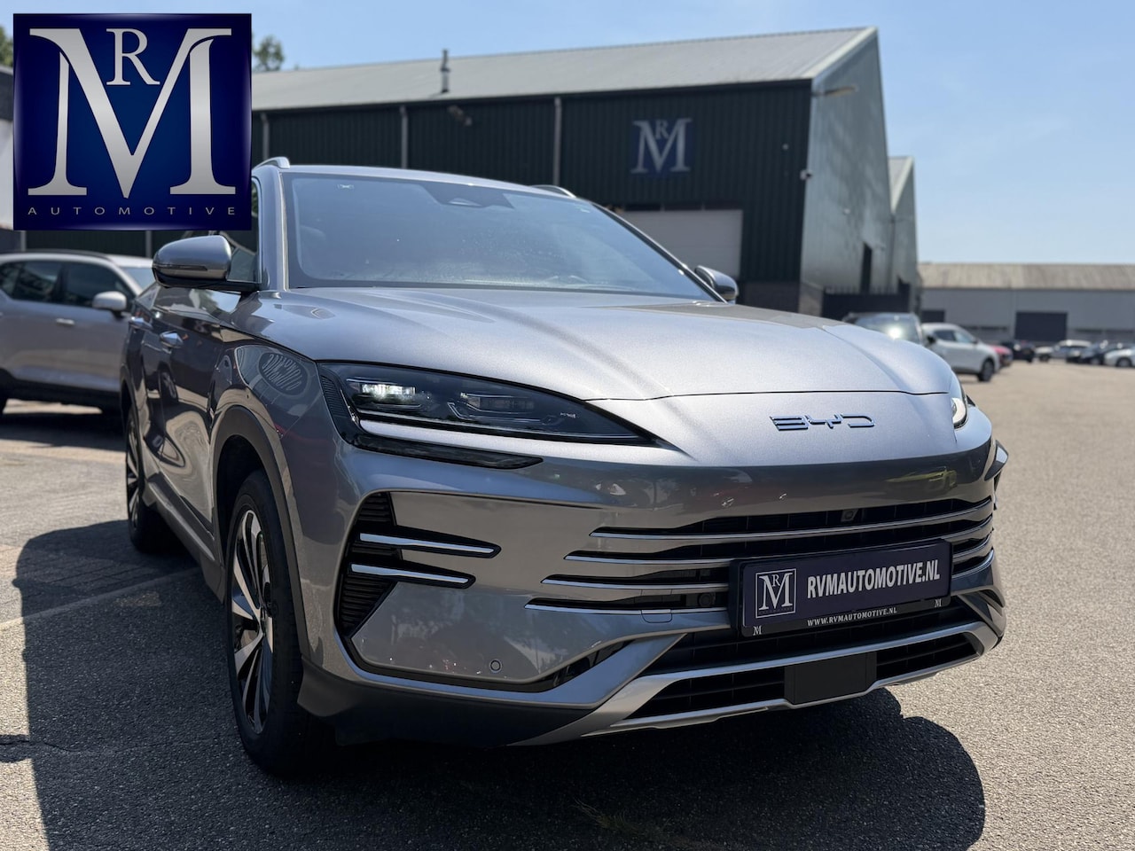 BYD Seal U - DM-i Comfort 1.5 DM-i FWD VAN: 38.900,- VOOR: 33.330- UW WKVOORDEEL: 5.470,- | 9000 KM ! 1 - AutoWereld.nl