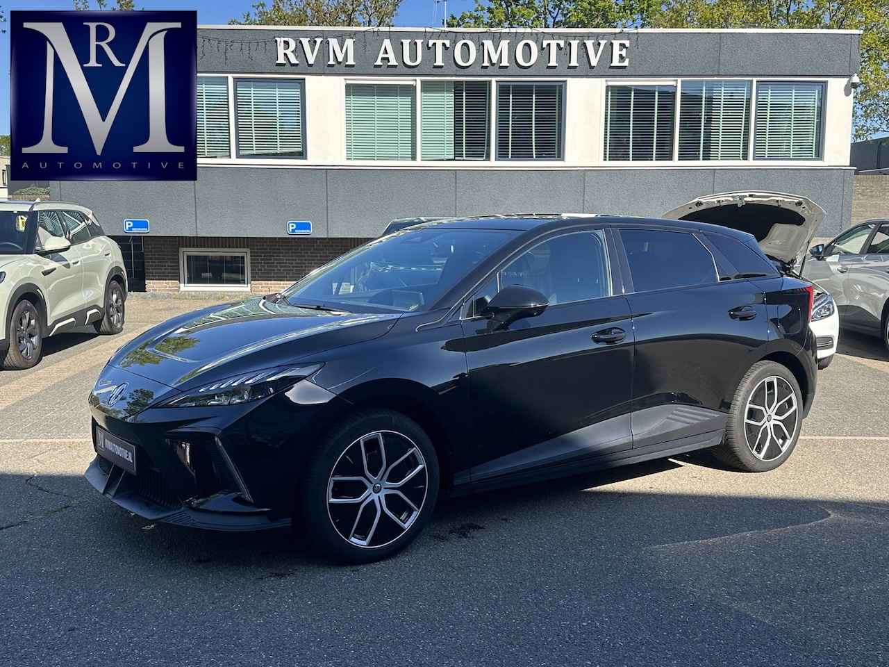 MG MG4 Electric - Luxury 64 kWh FABR. GARANTIE t/m 02-2031/150.000KM| SOH 96% | DEALER ONDERHOUDEN | RIJKLAA - AutoWereld.nl