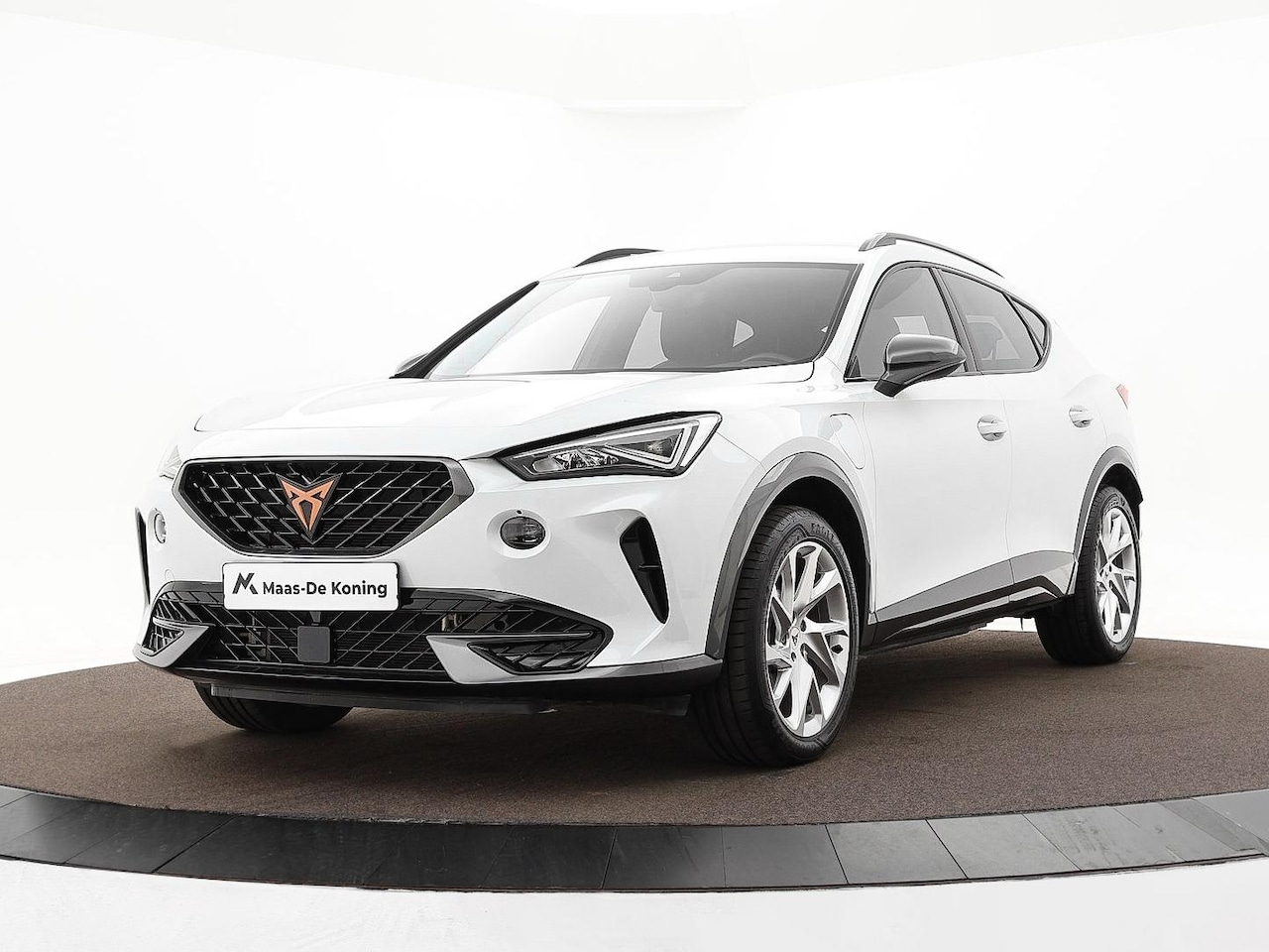 CUPRA Formentor - 1.4 TSI 204pk DSG e-Hybrid Essential · Apple/Android Car Play · ACC · Sfeerverlichting · K - AutoWereld.nl