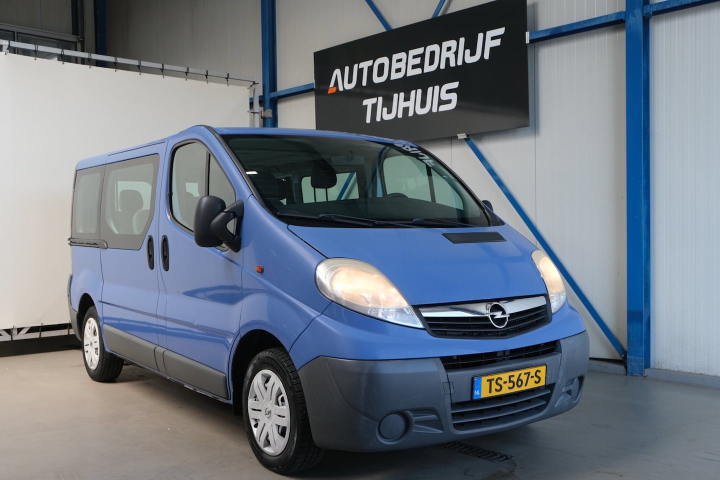 Opel Vivaro Combi - 2.0 CDTI L1H1 9P. > MARGE < - Airco. - AutoWereld.nl