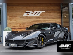 Ferrari 812 Superfast - 6.5 V12 HELE NL AUTO *Capristo/Carbon Pack/Carbon Kuipstoelen/Drivers Display