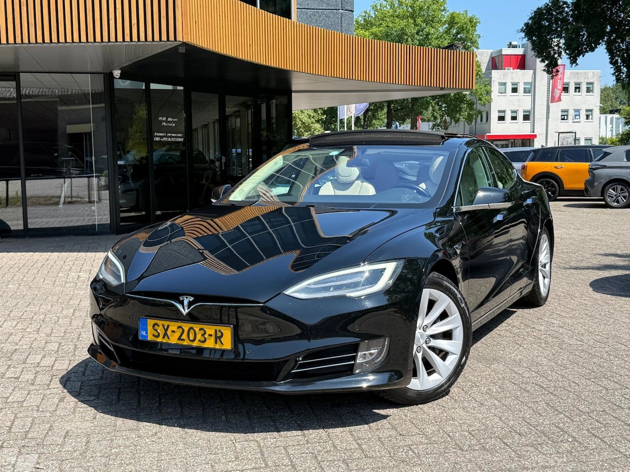 Tesla Model S - 75D Base|Rijklaar!|SoH91%|FSD3|Luchtvering|Pano|333PK!|AWD|Camera - AutoWereld.nl