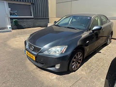 Lexus IS - 220d Executive 3.2:1