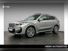 BMW X1 - xDrive25e | Stuurwielrand verwarmd | Comfort Access | Glazen panoramadak | Extra getint gl