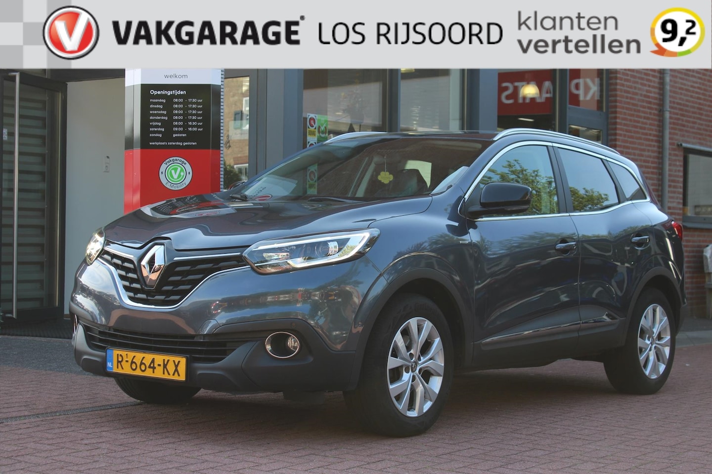 Renault Kadjar - TCe 1.3 *Life* | Trekhaak | Carplay | Camera | Cruise & Climate Control | PDC | Navigatie - AutoWereld.nl