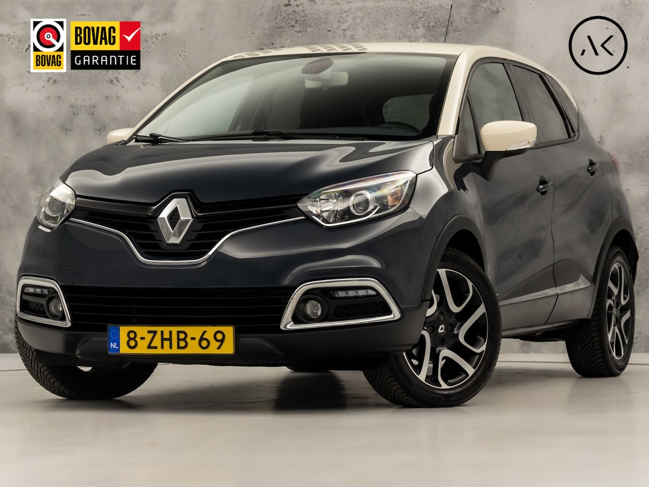 Renault Captur - 1.2 TCe Dynamique Automaat (NAVIGATIE, CLIMATE, GETINT GLAS, CAMERA, SPORTSTOELEN, TREKHAA - AutoWereld.nl