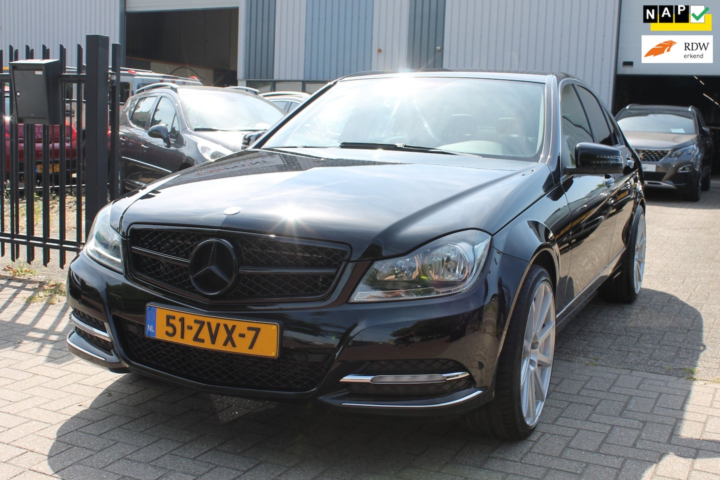 Mercedes-Benz C-klasse - 180 Bns Class Avantgarde Facelift Navi Clima Cruise! - AutoWereld.nl