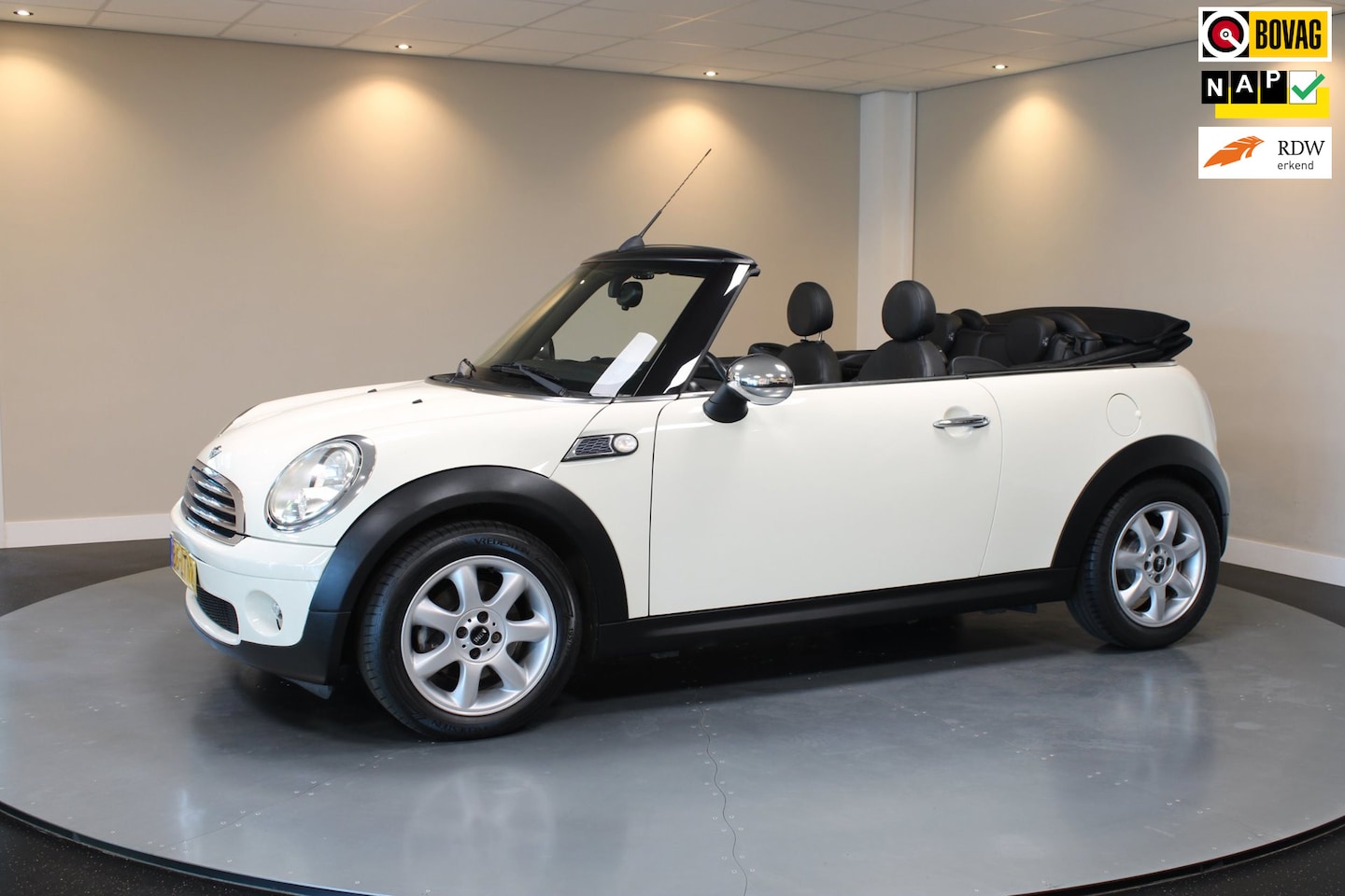 MINI Cabrio - 1.6 One Anniversary *65.000Km!* 1ste Eigenaar|Special Edition|Leder|Cruise|NAP - AutoWereld.nl