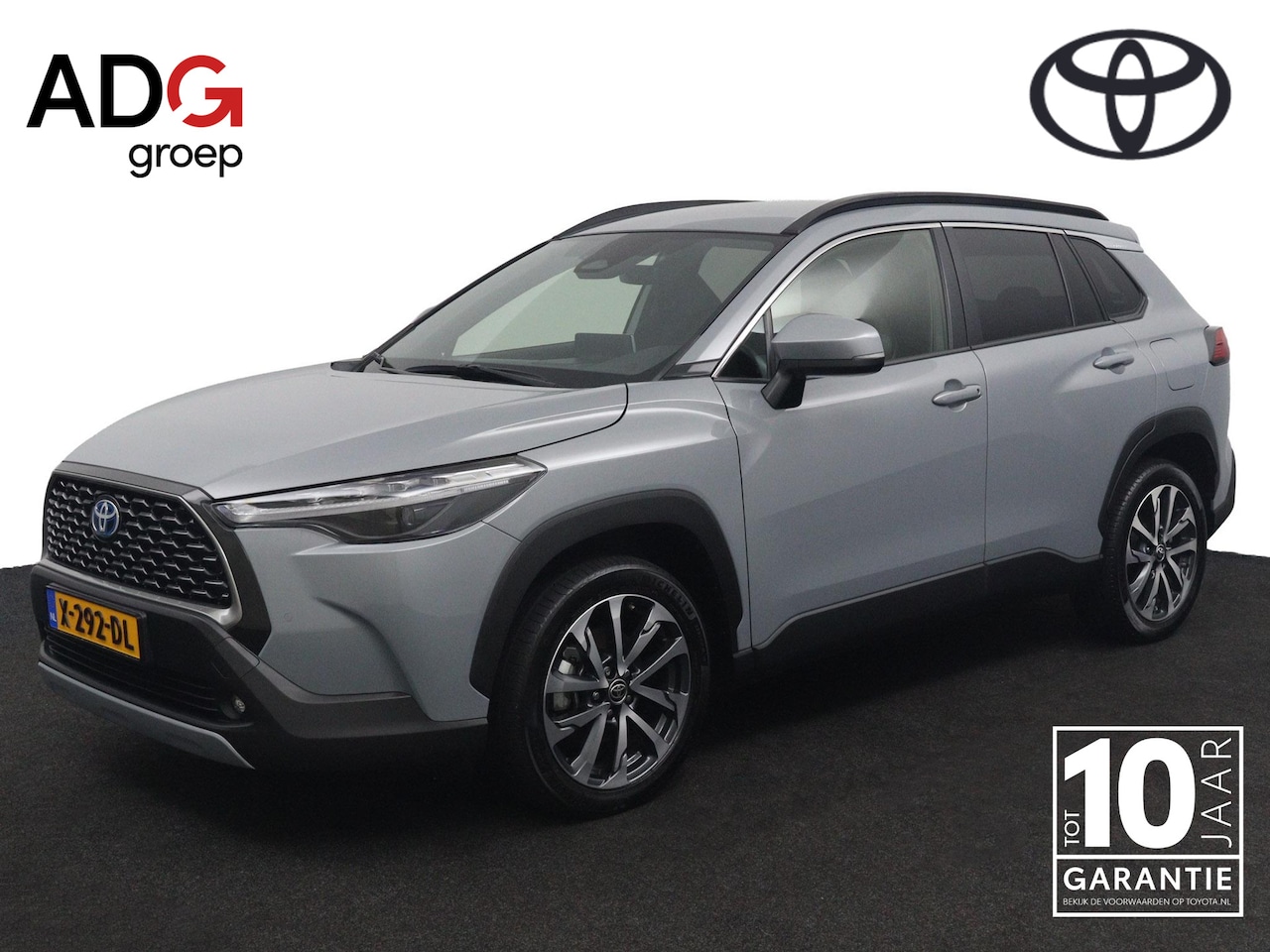 Toyota Corolla Cross - Hybrid 200 Style | Alcantara Bekleding | Led Verlichting | Navigatie | Keyless Entry | - AutoWereld.nl