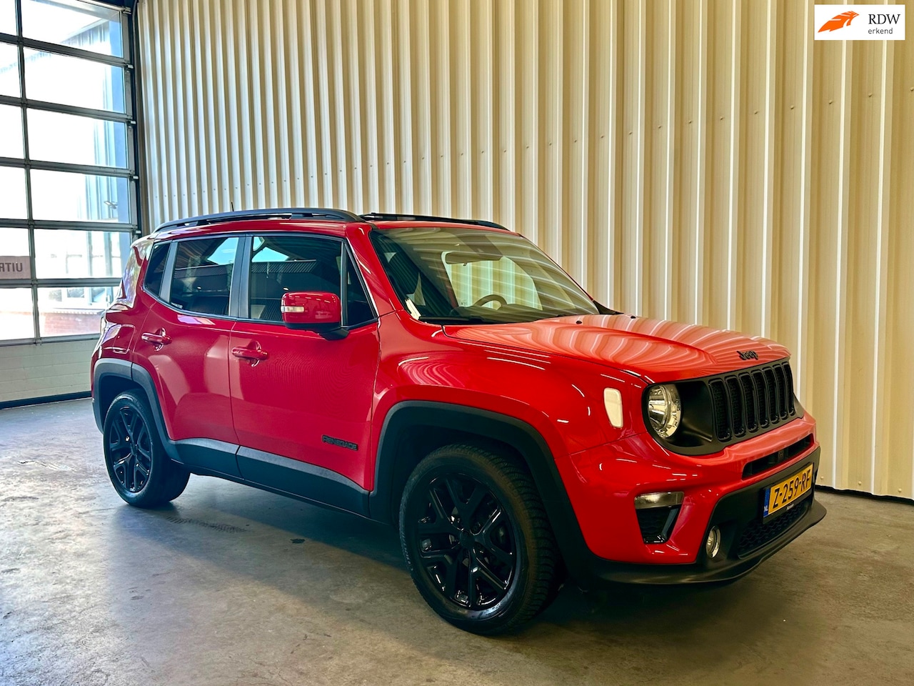 Jeep Renegade - 1.0T Limited Panoramdak - AutoWereld.nl