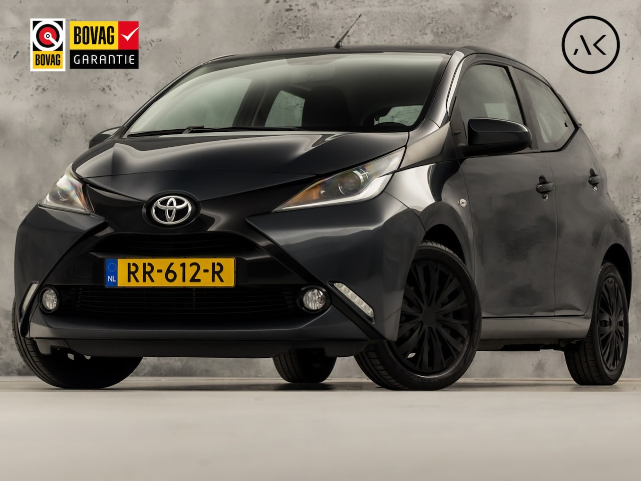 Toyota Aygo - 1.0 VVT-i x-play Sport (CAMERA, AIRCO, CRUISE, SPORTSTOELEN, ELEK RAMEN, NIEUWE APK, NIEUW - AutoWereld.nl